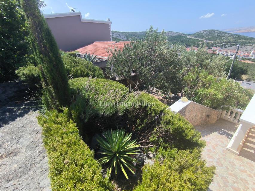 Stanovanje z Veliko Teraso in Pogledom na Otoke