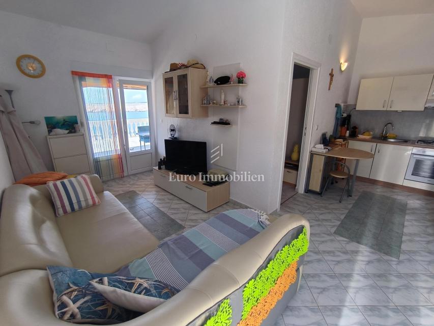 Stanovanje z Veliko Teraso in Pogledom na Otoke