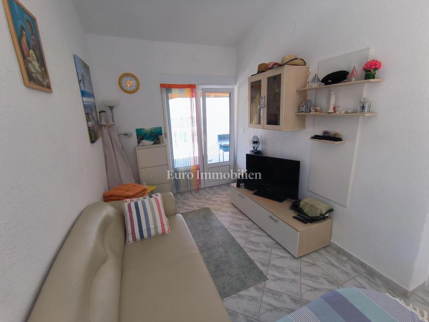 Stanovanje z Veliko Teraso in Pogledom na Otoke