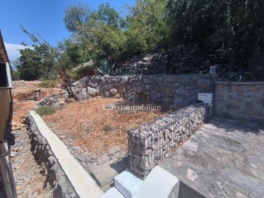 Stanovanje z Veliko Teraso in Pogledom na Otoke