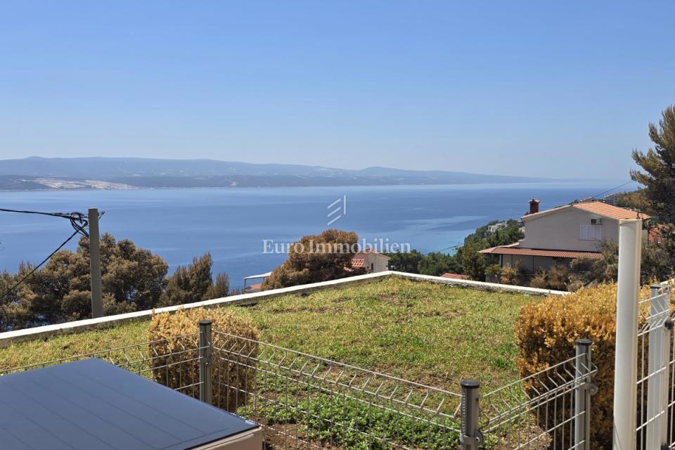 Dvosobni apartma z razgledom na morje