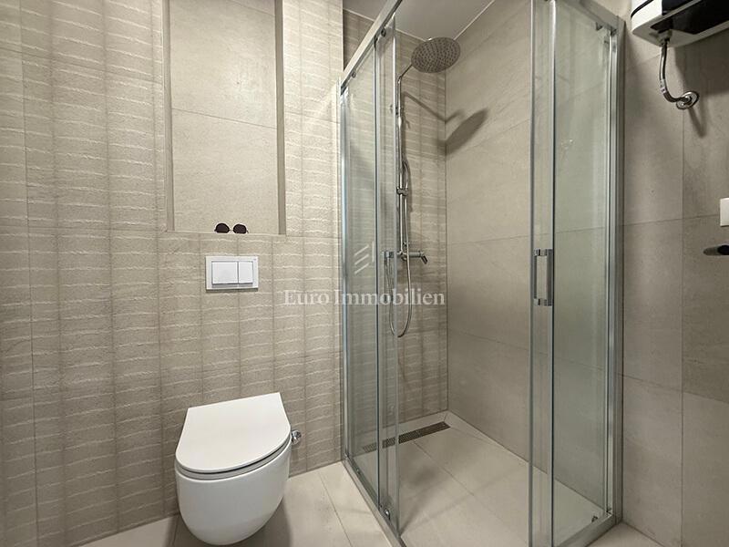 Novo enosobno stanovanje s pogledom na morje