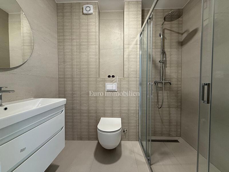 Novo enosobno stanovanje s pogledom na morje