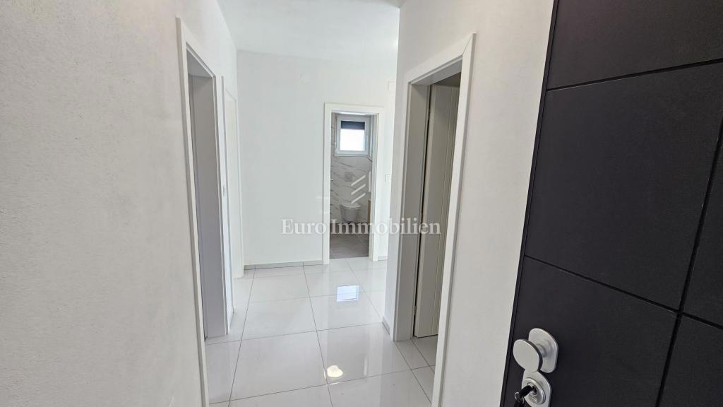 Novi Vinodolski, novogradnja, dvosobno stanovanje