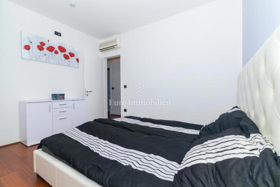 Dramalj – Apartma s pogledom na morje