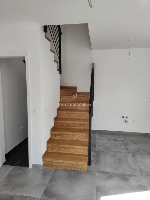 Apartma z vrtom, 100 metrov od morja, Mali Lošinj