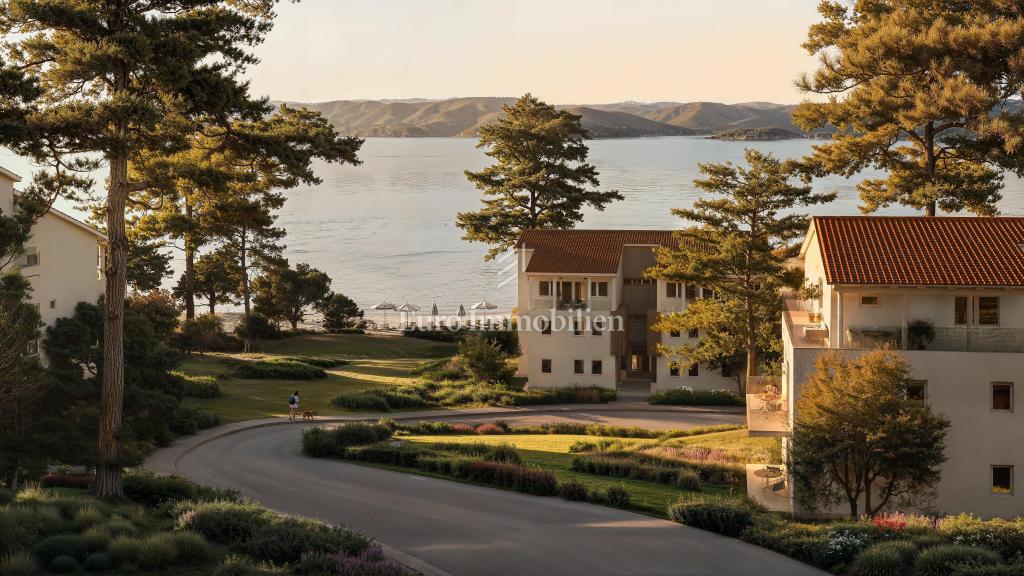 Novi Vinodolski - Prostoren penthouse, druga vrsta do morja