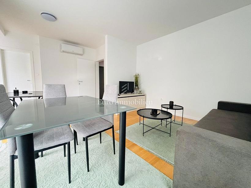 Novalja – Apartma v novogradnji s skupnim bazenom