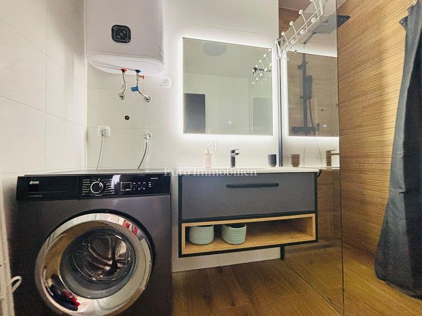 Novalja – Apartma v novogradnji s skupnim bazenom