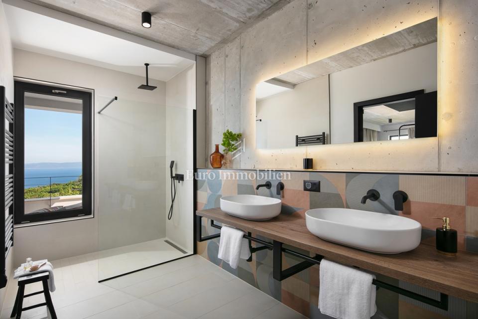 Istra - Luksuzna vila s panoramskim pogledom na morje