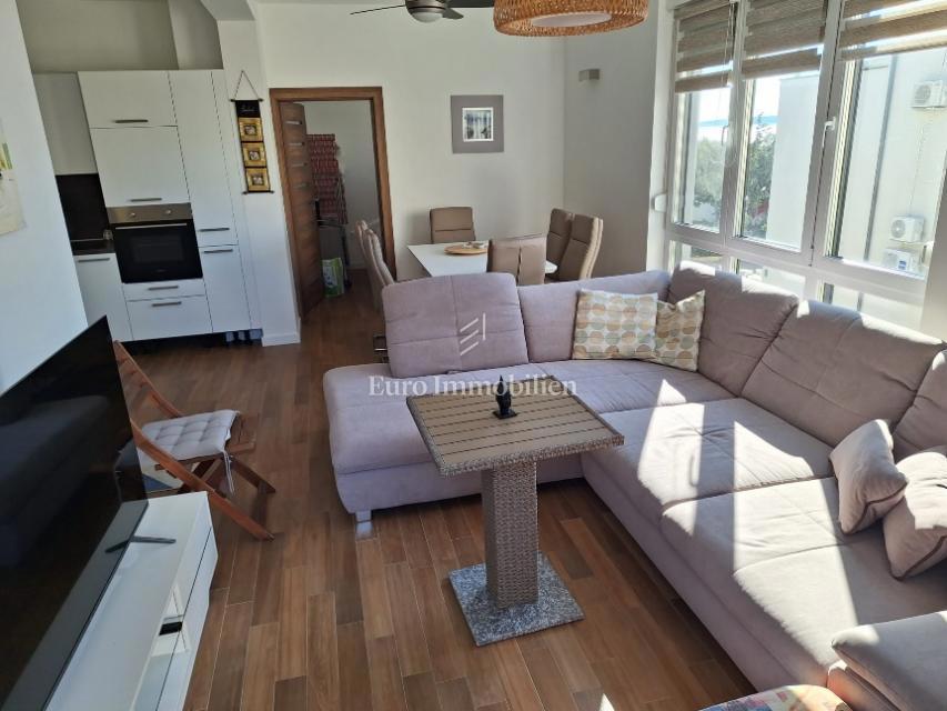 Otok Pag - opremljeno stanovanje, druga vrsta do morja