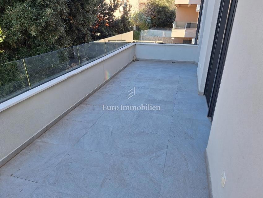 Otok Pag - opremljeno stanovanje, druga vrsta do morja