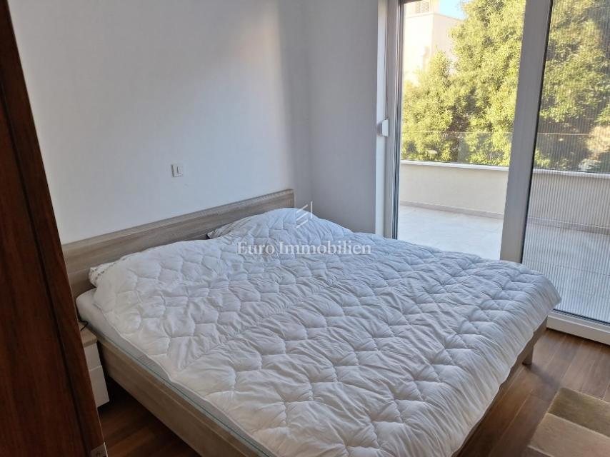 Otok Pag - opremljeno stanovanje, druga vrsta do morja