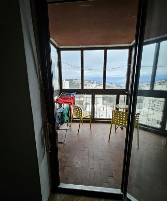 Kozala 2-sobno stanovanje z dnevno sobo naprodaj, odlična lokacija