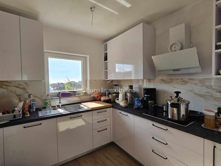 Obnovljena kamnita hiša z vrtom - okolica Poreča