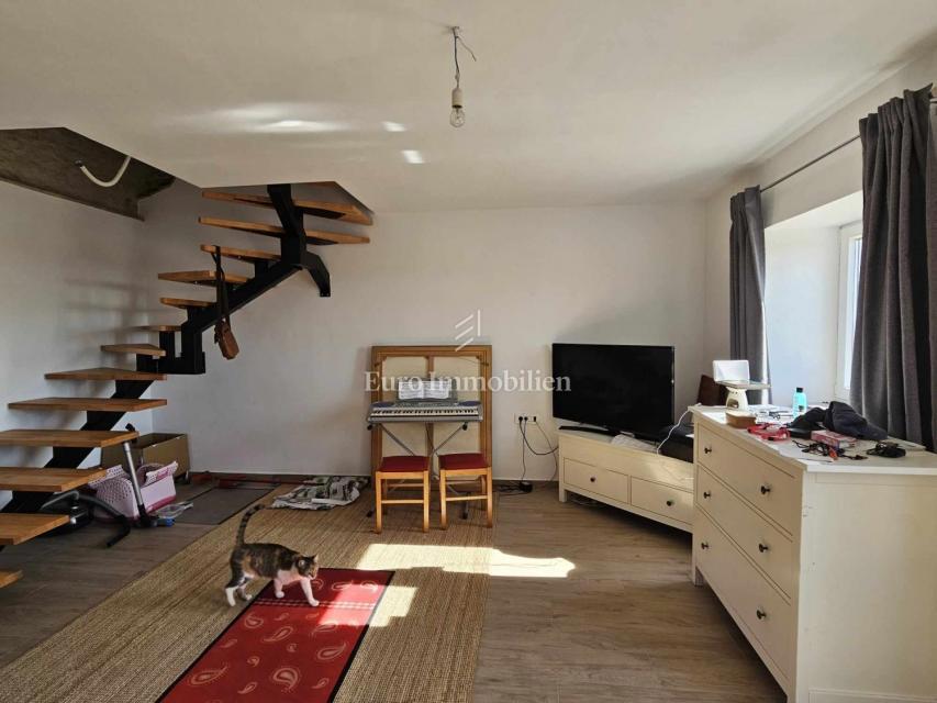 Obnovljena kamnita hiša z vrtom - okolica Poreča