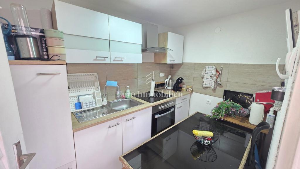 Hiša v središču mesta, 100 m od morja - Crikvenica