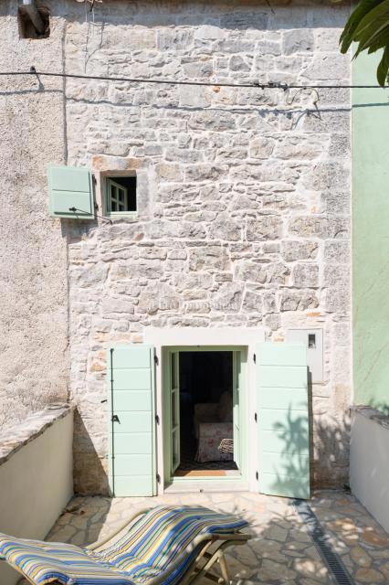 Očarljiva kamnita hiša v bližini Svetvinčenta