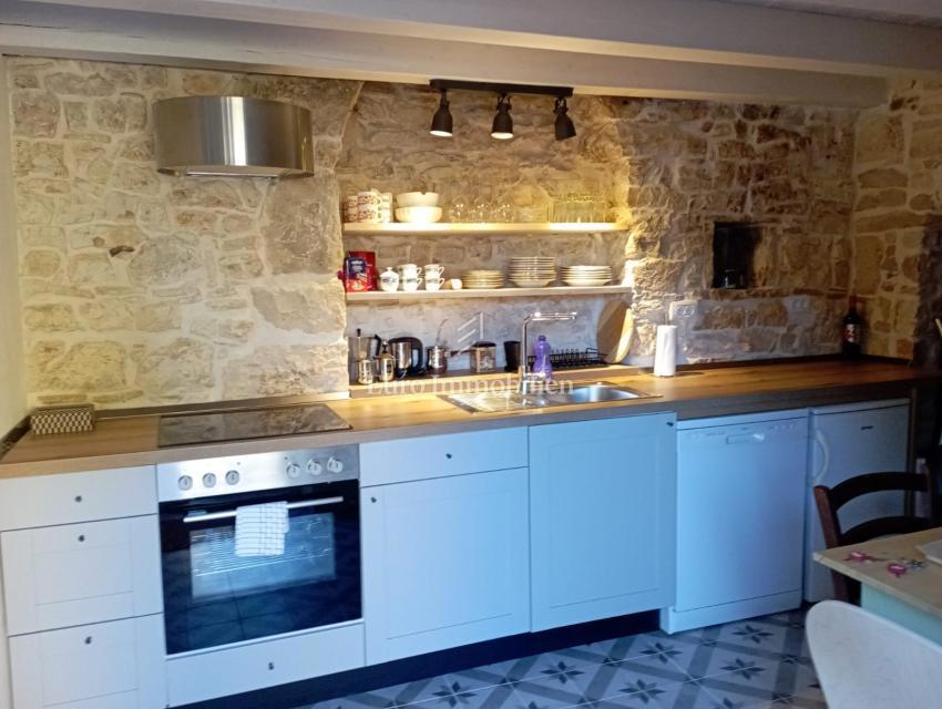 Očarljiva kamnita hiša v bližini Svetvinčenta