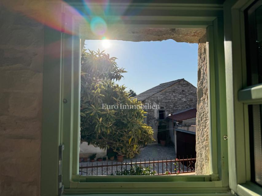 Očarljiva kamnita hiša v bližini Svetvinčenta