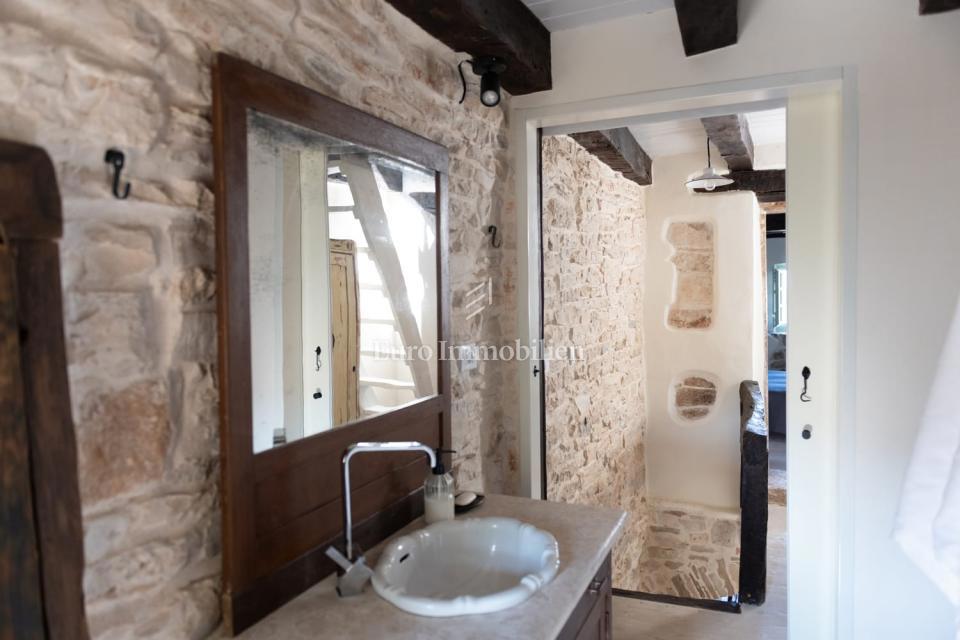 Očarljiva kamnita hiša v bližini Svetvinčenta