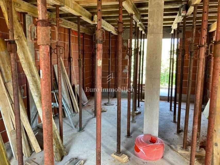 Dvosobno stanovanje v prvem nadstropju, novogradnja Tisno