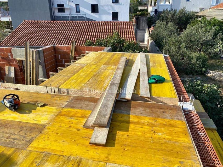 Dvosobno stanovanje v prvem nadstropju, novogradnja Tisno