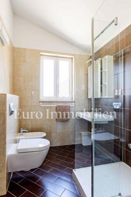 Čudovit apartma s pogledom na morje, Malinska - otok Krk