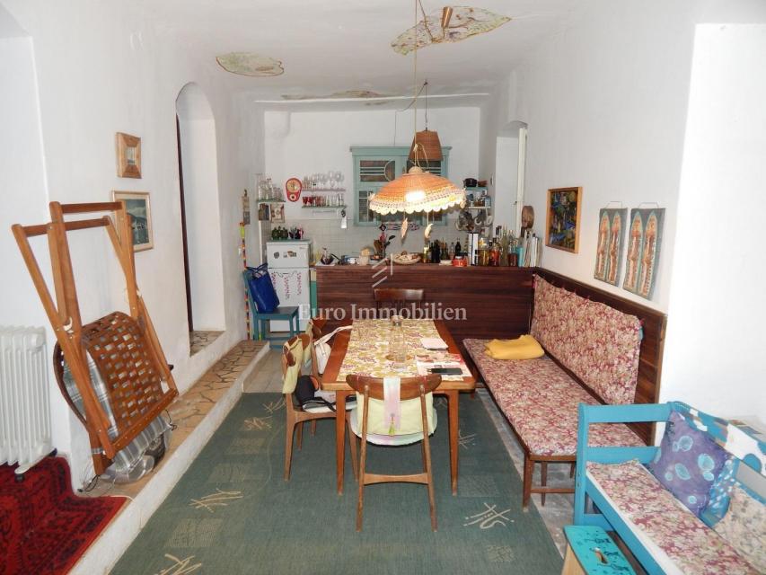 Kamnita hiša s parkiriščem - Opatija