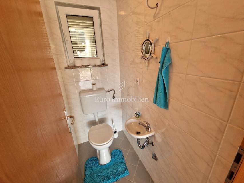 Apartma v pritličju s pogledom na morje - zaliv Soline