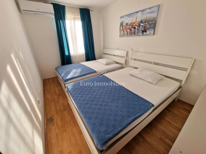 Apartma v pritličju s pogledom na morje - zaliv Soline