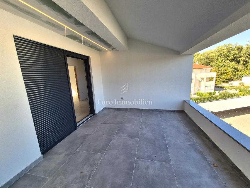 Novogradnja, apartma s čudovitim pogledom na morje -  zaliv Soline 