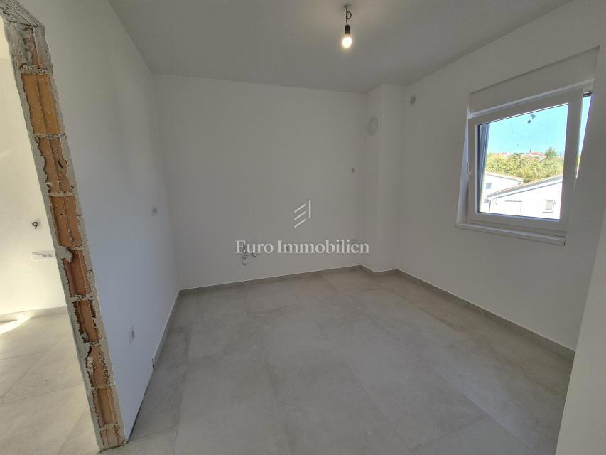Novogradnja, apartma s čudovitim pogledom na morje -  zaliv Soline 