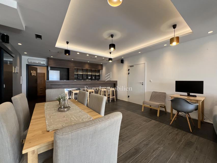 Luksuzen apartma z bazenom - Mimice