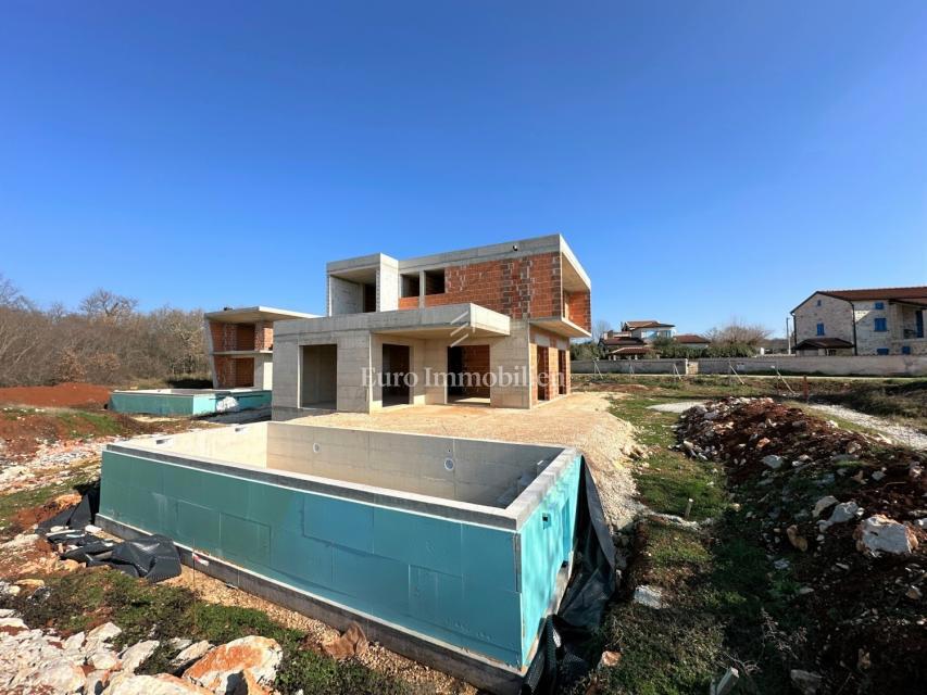 Okolica Poreča - vila z bazenom v izgradnji