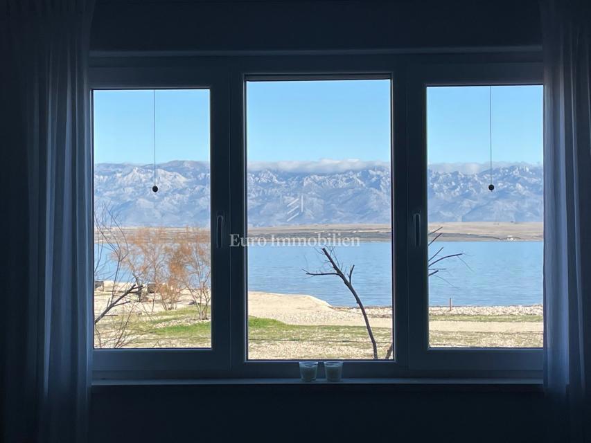 Opremljen apartma v prvi vrsti do morja - Vir