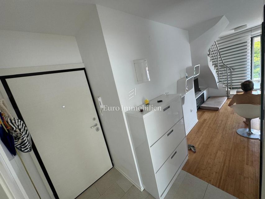 Povljana, Pag - apartma prva vrsta do morja