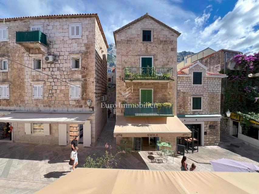 Makarska - stanovanje na rivi!