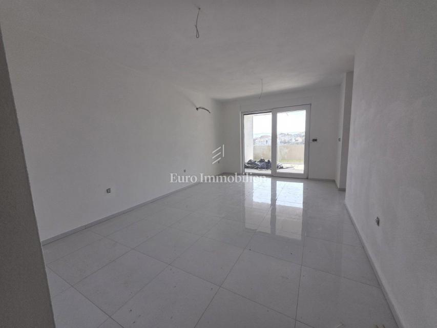 Novi Vinodolski - apartma v novogradnji, 1. nadstropje
