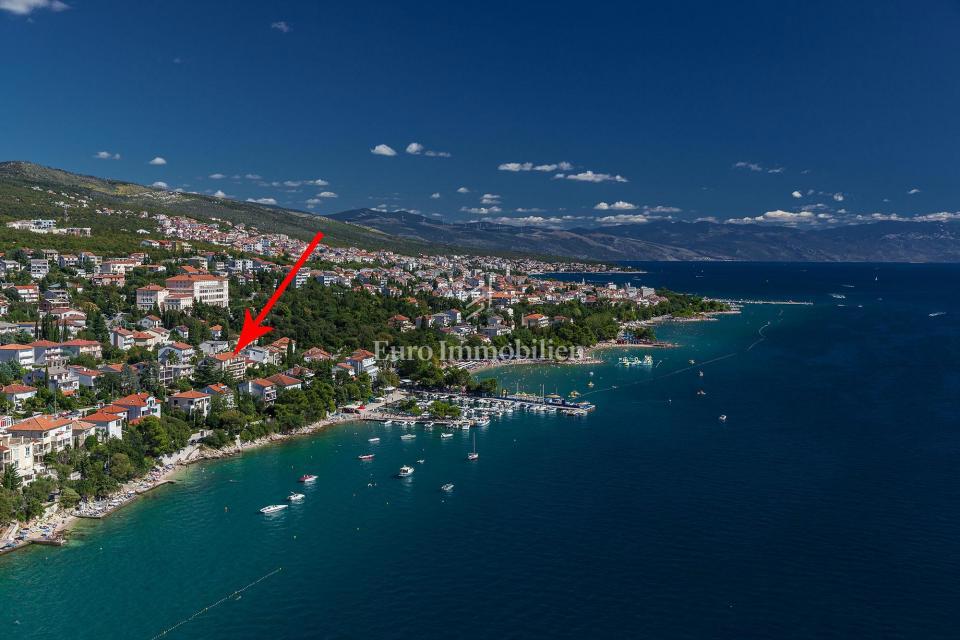 Crni mol apartma 50m od morja