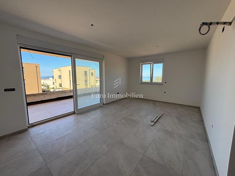 Novalja - stan v 1. nadstropju, novogradnja z razgledom