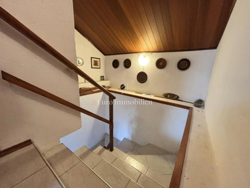 Crikvenica – hiša s pogledom na morje in velikim vrtom