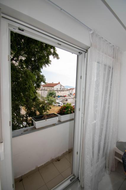 Crikvenica - prenovljen apartma v prvem nadstropju