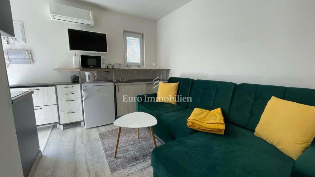 Vir - prenovljen apartma 100m od plaže in morja