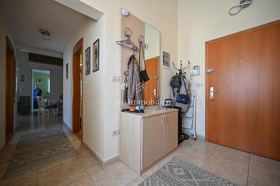 Apartma v Novigradu, blizu morja in centra mesta