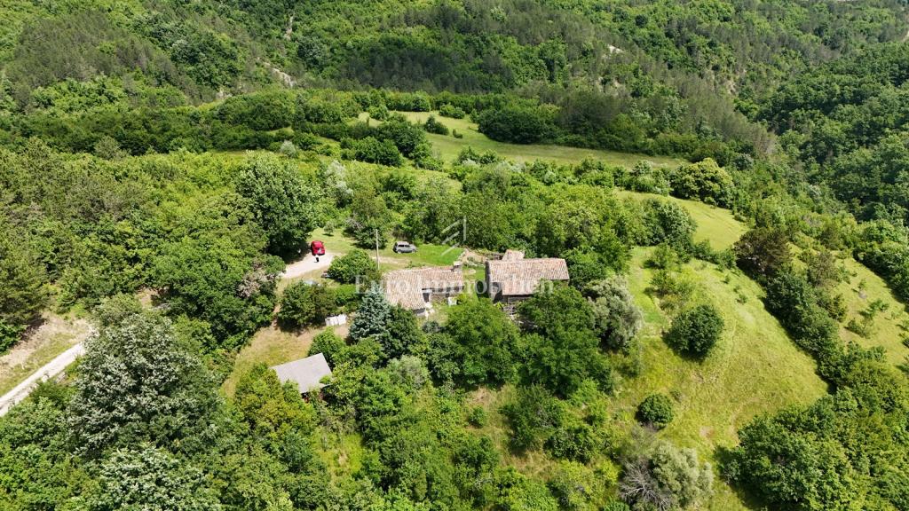 Cerovlje - istrska vas s kamnitimi stavbami