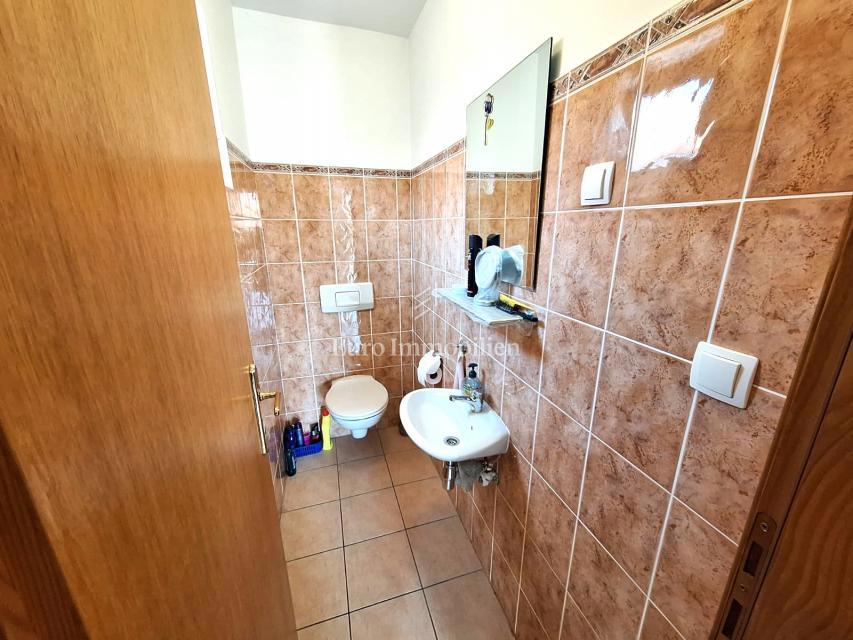 Otok Krk - opremljena hiša z vrtom in garažo