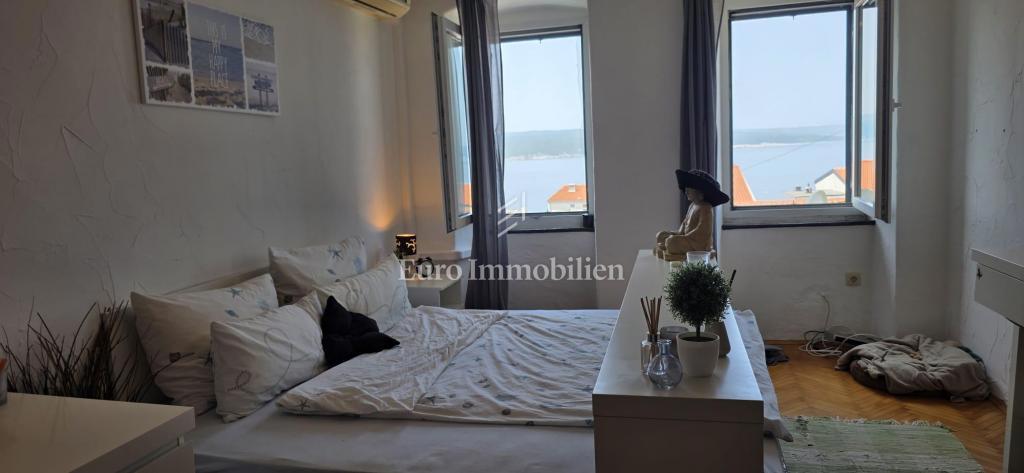 Crikvenica, vrstna hiša na odlični lokaciji