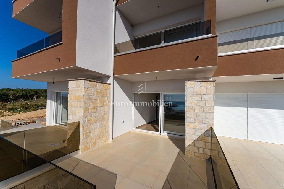 Šimuni, Pag - apartma z vrtom in pogledom na morje