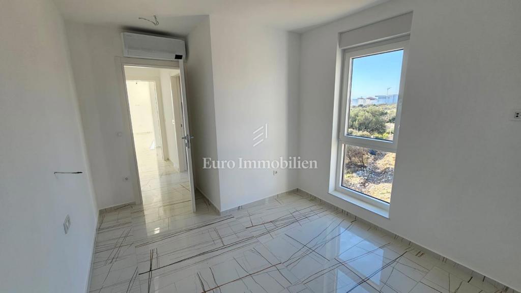 Novalja - novogradnja penthousea